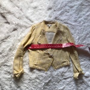 Yellow jacket